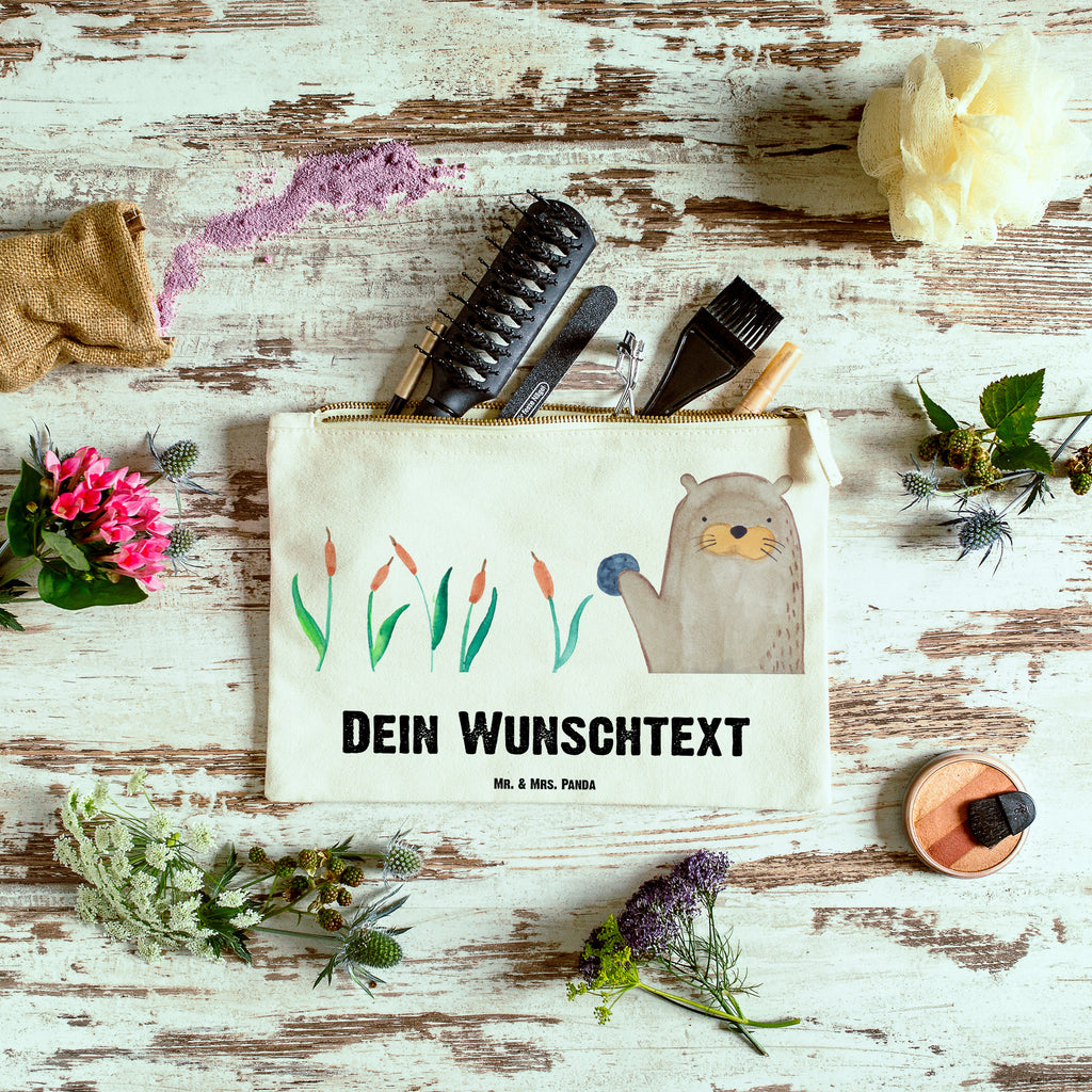 Personalisierte Schminktasche Otter mit Stein Personalisierte Schminktasche, Personalisierte Kosmetiktasche, Personalisierter Kosmetikbeutel, Personalisiertes Stiftemäppchen, Personalisiertes Etui, Personalisierte Federmappe, Personalisierte Makeup Bag, Personalisiertes Schminketui, Personalisiertes Kosmetiketui, Personalisiertes Schlamperetui, Schminktasche mit Namen, Kosmetiktasche mit Namen, Kosmetikbeutel mit Namen, Stiftemäppchen mit Namen, Etui mit Namen, Federmappe mit Namen, Makeup Bg  mit Namen, Schminketui mit Namen, Kosmetiketui mit Namen, Schlamperetui mit Namen, Schminktasche personalisieren, Schminktasche bedrucken, Schminktasche selbst gestalten, Otter, Fischotter, Seeotter, Otter Seeotter See Otter