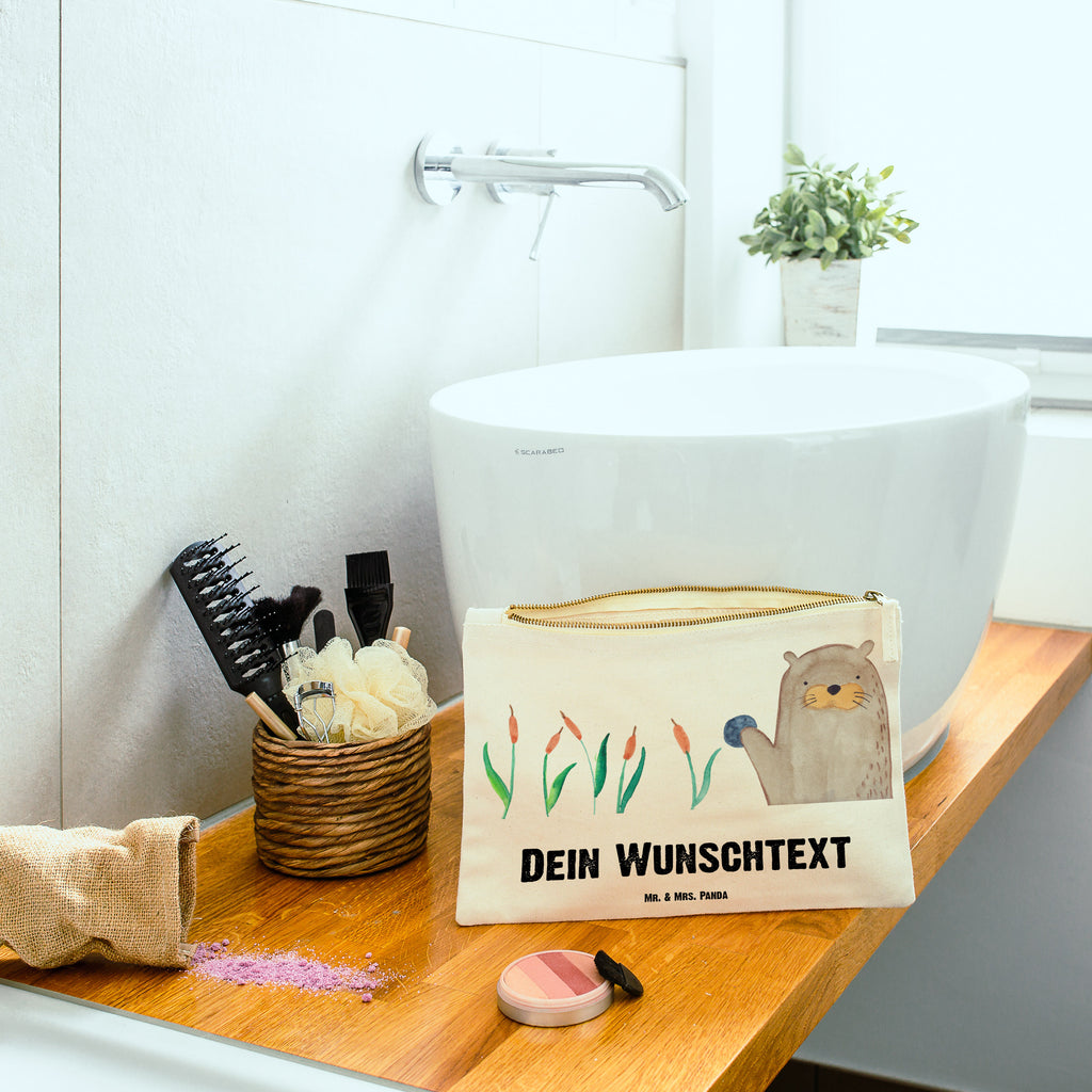 Personalisierte Schminktasche Otter mit Stein Personalisierte Schminktasche, Personalisierte Kosmetiktasche, Personalisierter Kosmetikbeutel, Personalisiertes Stiftemäppchen, Personalisiertes Etui, Personalisierte Federmappe, Personalisierte Makeup Bag, Personalisiertes Schminketui, Personalisiertes Kosmetiketui, Personalisiertes Schlamperetui, Schminktasche mit Namen, Kosmetiktasche mit Namen, Kosmetikbeutel mit Namen, Stiftemäppchen mit Namen, Etui mit Namen, Federmappe mit Namen, Makeup Bg  mit Namen, Schminketui mit Namen, Kosmetiketui mit Namen, Schlamperetui mit Namen, Schminktasche personalisieren, Schminktasche bedrucken, Schminktasche selbst gestalten, Otter, Fischotter, Seeotter, Otter Seeotter See Otter