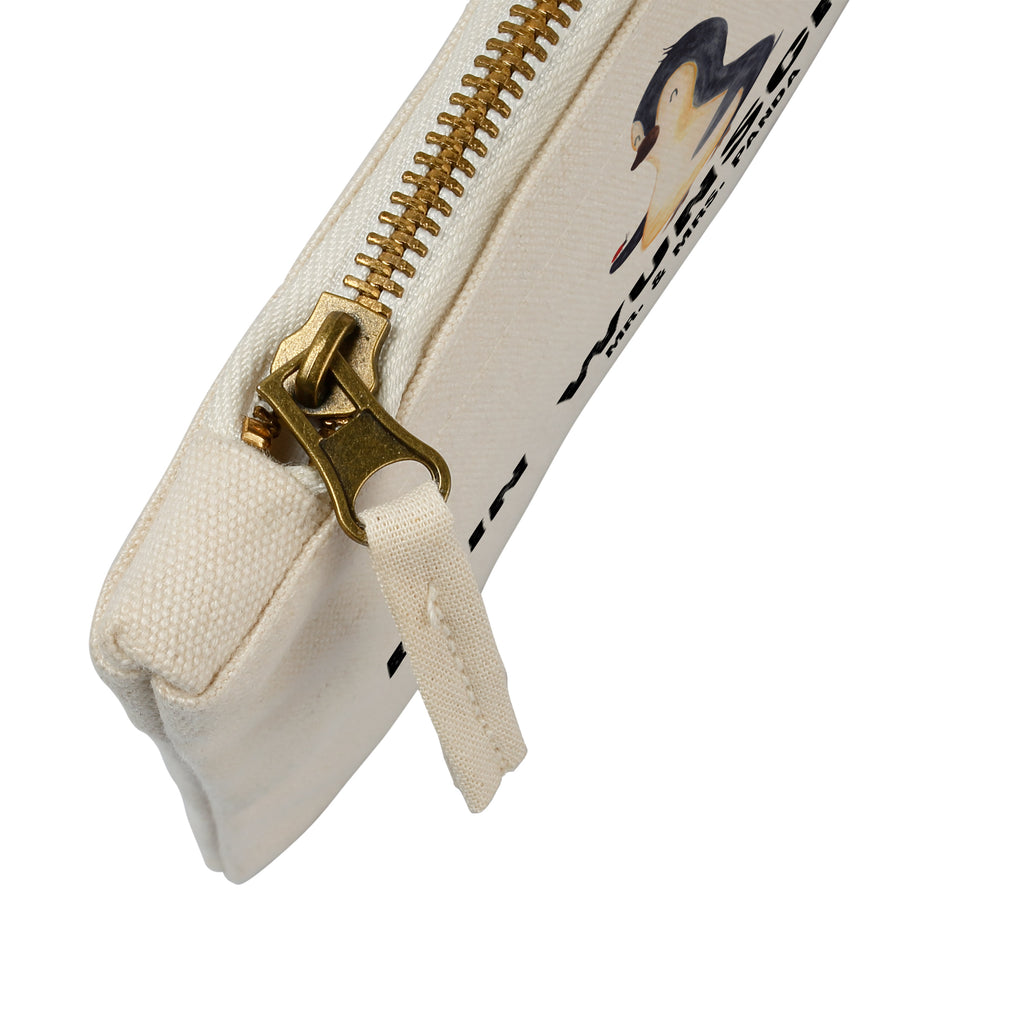 Personalisierte Schminktasche Pinguin Marienkäfer Personalisierte Schminktasche, Personalisierte Kosmetiktasche, Personalisierter Kosmetikbeutel, Personalisiertes Stiftemäppchen, Personalisiertes Etui, Personalisierte Federmappe, Personalisierte Makeup Bag, Personalisiertes Schminketui, Personalisiertes Kosmetiketui, Personalisiertes Schlamperetui, Schminktasche mit Namen, Kosmetiktasche mit Namen, Kosmetikbeutel mit Namen, Stiftemäppchen mit Namen, Etui mit Namen, Federmappe mit Namen, Makeup Bg  mit Namen, Schminketui mit Namen, Kosmetiketui mit Namen, Schlamperetui mit Namen, Schminktasche personalisieren, Schminktasche bedrucken, Schminktasche selbst gestalten, Pinguin, Pinguine, Marienkäfer, Liebe, Wunder, Glück, Freude, Lebensfreude