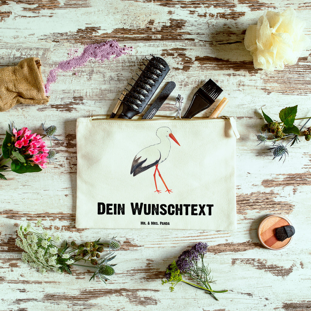 Personalisierte Schminktasche Storch Personalisierte Schminktasche, Personalisierte Kosmetiktasche, Personalisierter Kosmetikbeutel, Personalisiertes Stiftemäppchen, Personalisiertes Etui, Personalisierte Federmappe, Personalisierte Makeup Bag, Personalisiertes Schminketui, Personalisiertes Kosmetiketui, Personalisiertes Schlamperetui, Schminktasche mit Namen, Kosmetiktasche mit Namen, Kosmetikbeutel mit Namen, Stiftemäppchen mit Namen, Etui mit Namen, Federmappe mit Namen, Makeup Bg  mit Namen, Schminketui mit Namen, Kosmetiketui mit Namen, Schlamperetui mit Namen, Schminktasche personalisieren, Schminktasche bedrucken, Schminktasche selbst gestalten, süße Tiermotive, gute Laune, lustige Sprüche, Tiere, Storch, Störche, Schwangerschaft, Geburt, Mutter, Mütter, Mutter werden, Schwanger, Babybauch, Baby