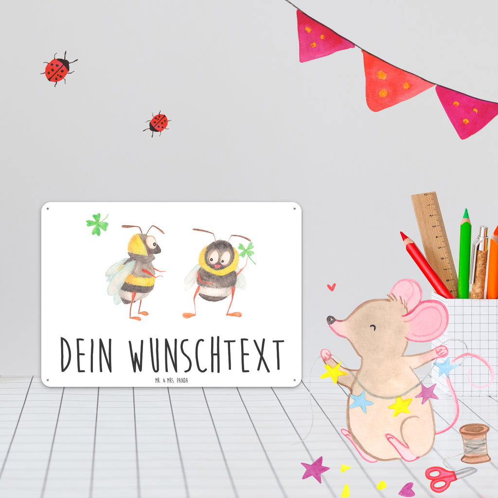 Personalisiertes Blechschild Bienen Paar Blechschild, Metallschild, Geschenk Schild, Schild, Magnet-Metall-Schild, Deko Schild, Wandschild, Wand-Dekoration, Türschild, Liebe, Partner, Freund, Freundin, Ehemann, Ehefrau, Heiraten, Verlobung, Heiratsantrag, Liebesgeschenk, Jahrestag, Hocheitstag, Valentinstag, Geschenk für Frauen, Hochzeitstag, Mitbringsel, Geschenk für Freundin, Geschenk für Partner, Liebesbeweis, für Männer, für Ehemann, Schildkröten, verliebte Schildkröten