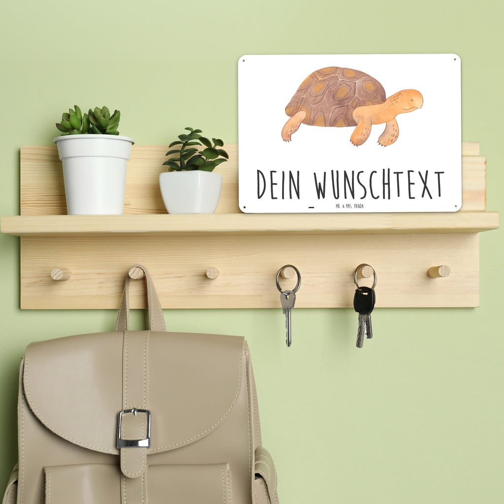 Personalisiertes Blechschild Schildkröte marschiert Blechschild, Metallschild, Geschenk Schild, Schild, Magnet-Metall-Schild, Deko Schild, Wandschild, Wand-Dekoration, Türschild, Meerestiere, Meer, Urlaub, Schildkröte, Schildkröten, get lost, Abenteuer, Reiselust, Inspiration, Neustart, Motivation, Lieblingsmensch