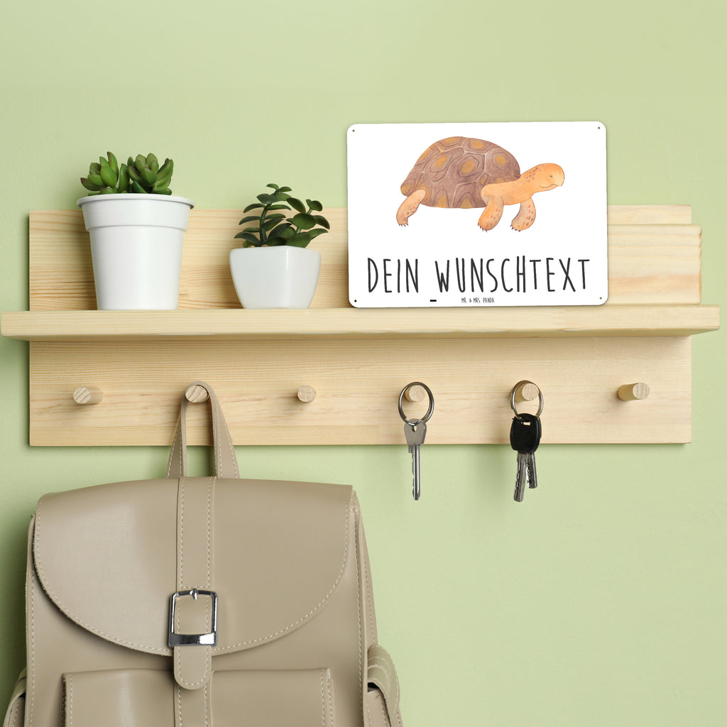 Personalisiertes Blechschild Schildkröte marschiert Blechschild, Metallschild, Geschenk Schild, Schild, Magnet-Metall-Schild, Deko Schild, Wandschild, Wand-Dekoration, Türschild, Meerestiere, Meer, Urlaub, Schildkröte, Schildkröten, get lost, Abenteuer, Reiselust, Inspiration, Neustart, Motivation, Lieblingsmensch