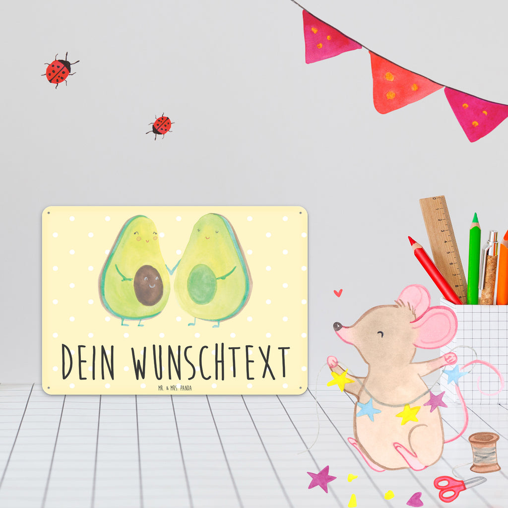 Personalisiertes Blechschild Avocado Pärchen Blechschild, Metallschild, Geschenk Schild, Schild, Magnet-Metall-Schild, Deko Schild, Wandschild, Wand-Dekoration, Türschild, Avocado, Veggie, Vegan, Gesund, Avocuddle, Liebe, Schwangerschaft, Familie, Babyshower, Babyparty, Hochzeit, Kinder, Avocados, Geburt