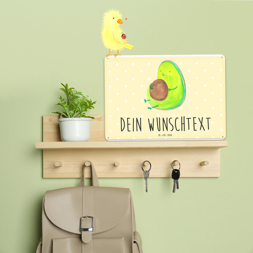 Personalisiertes Blechschild Avocado pfeift Blechschild, Metallschild, Geschenk Schild, Schild, Magnet-Metall-Schild, Deko Schild, Wandschild, Wand-Dekoration, Türschild, Avocado, Veggie, Vegan, Gesund, Diät, Abnehmen, Ernährung, dick sein, Pummelfee