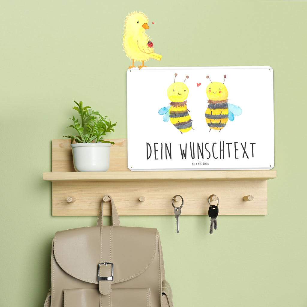 Personalisiertes Blechschild Biene Verliebt Blechschild, Metallschild, Geschenk Schild, Schild, Magnet-Metall-Schild, Deko Schild, Wandschild, Wand-Dekoration, Türschild, Biene, Wespe, Hummel