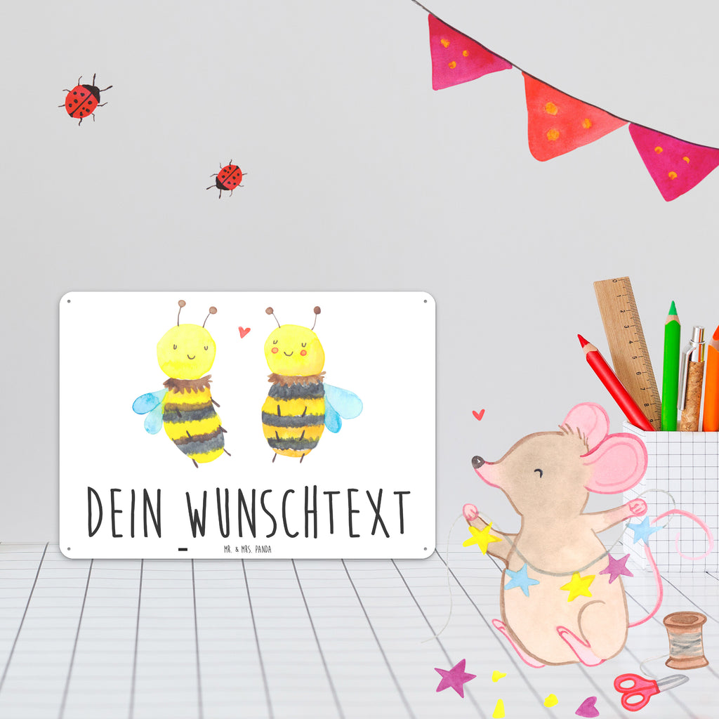 Personalisiertes Blechschild Biene Verliebt Blechschild, Metallschild, Geschenk Schild, Schild, Magnet-Metall-Schild, Deko Schild, Wandschild, Wand-Dekoration, Türschild, Biene, Wespe, Hummel