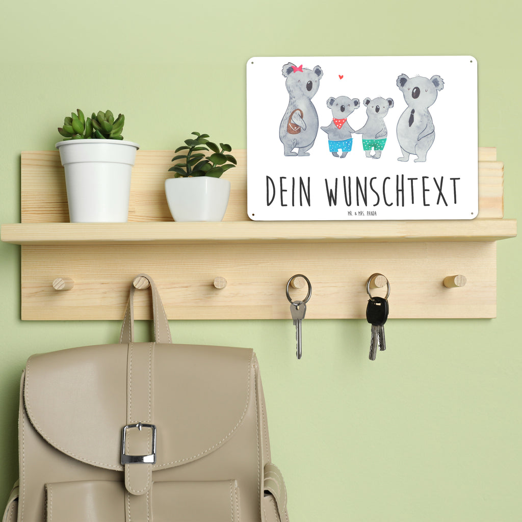 Personalisiertes Blechschild Koala Familie zwei Blechschild, Metallschild, Geschenk Schild, Schild, Magnet-Metall-Schild, Deko Schild, Wandschild, Wand-Dekoration, Türschild, Familie, Vatertag, Muttertag, Bruder, Schwester, Mama, Papa, Oma, Opa, Koala, Koalabär, beste Familie, Familienzeit, Familienleben, Koalafamilie, Lieblingsfamilie