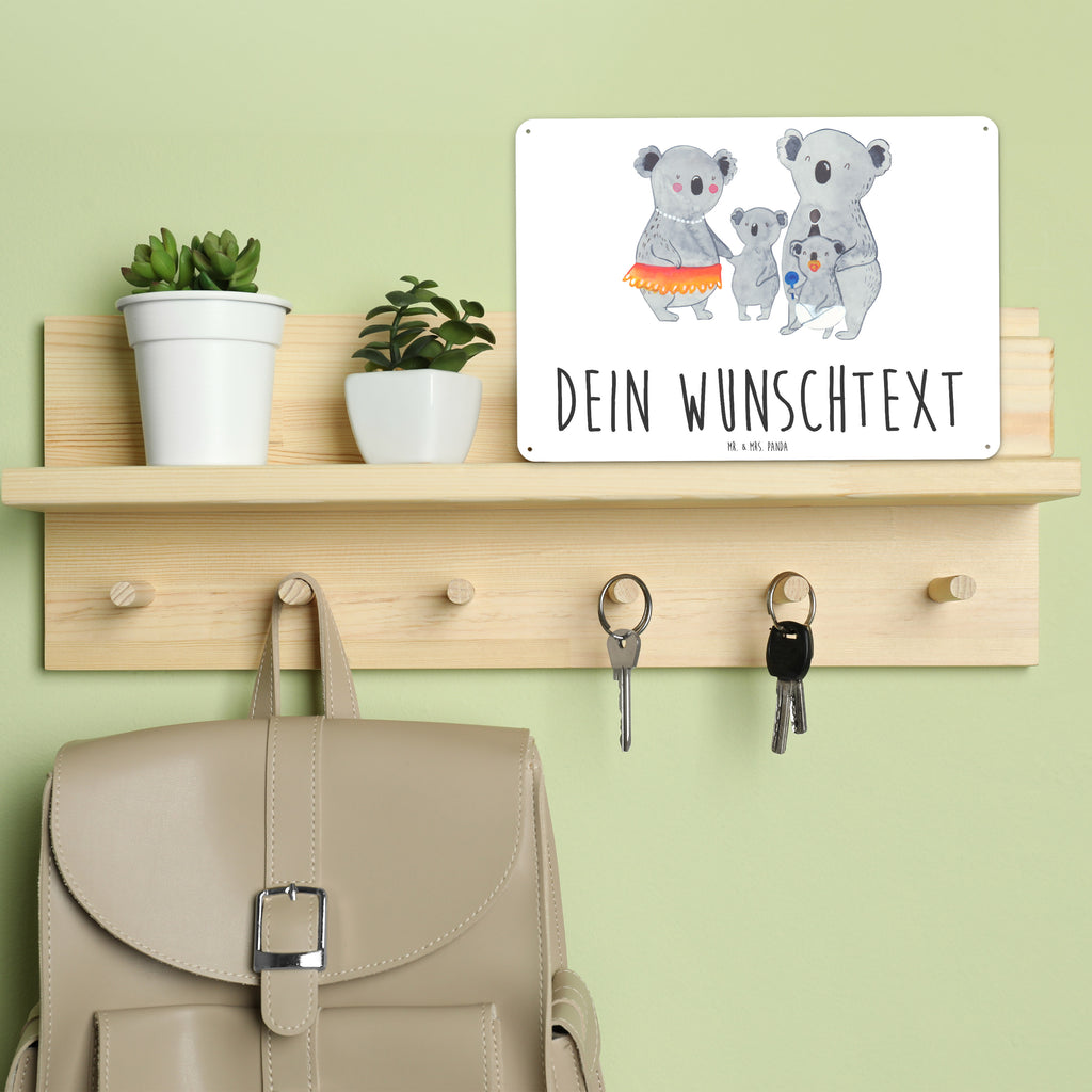 Personalisiertes Blechschild Koala Familie Blechschild, Metallschild, Geschenk Schild, Schild, Magnet-Metall-Schild, Deko Schild, Wandschild, Wand-Dekoration, Türschild, Familie, Vatertag, Muttertag, Bruder, Schwester, Mama, Papa, Oma, Opa, Koala, Koalas, Family, Kinder, Geschwister, Familienleben