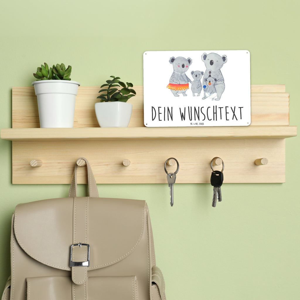 Personalisiertes Blechschild Koala Familie Blechschild, Metallschild, Geschenk Schild, Schild, Magnet-Metall-Schild, Deko Schild, Wandschild, Wand-Dekoration, Türschild, Familie, Vatertag, Muttertag, Bruder, Schwester, Mama, Papa, Oma, Opa, Koala, Koalas, Family, Kinder, Geschwister, Familienleben