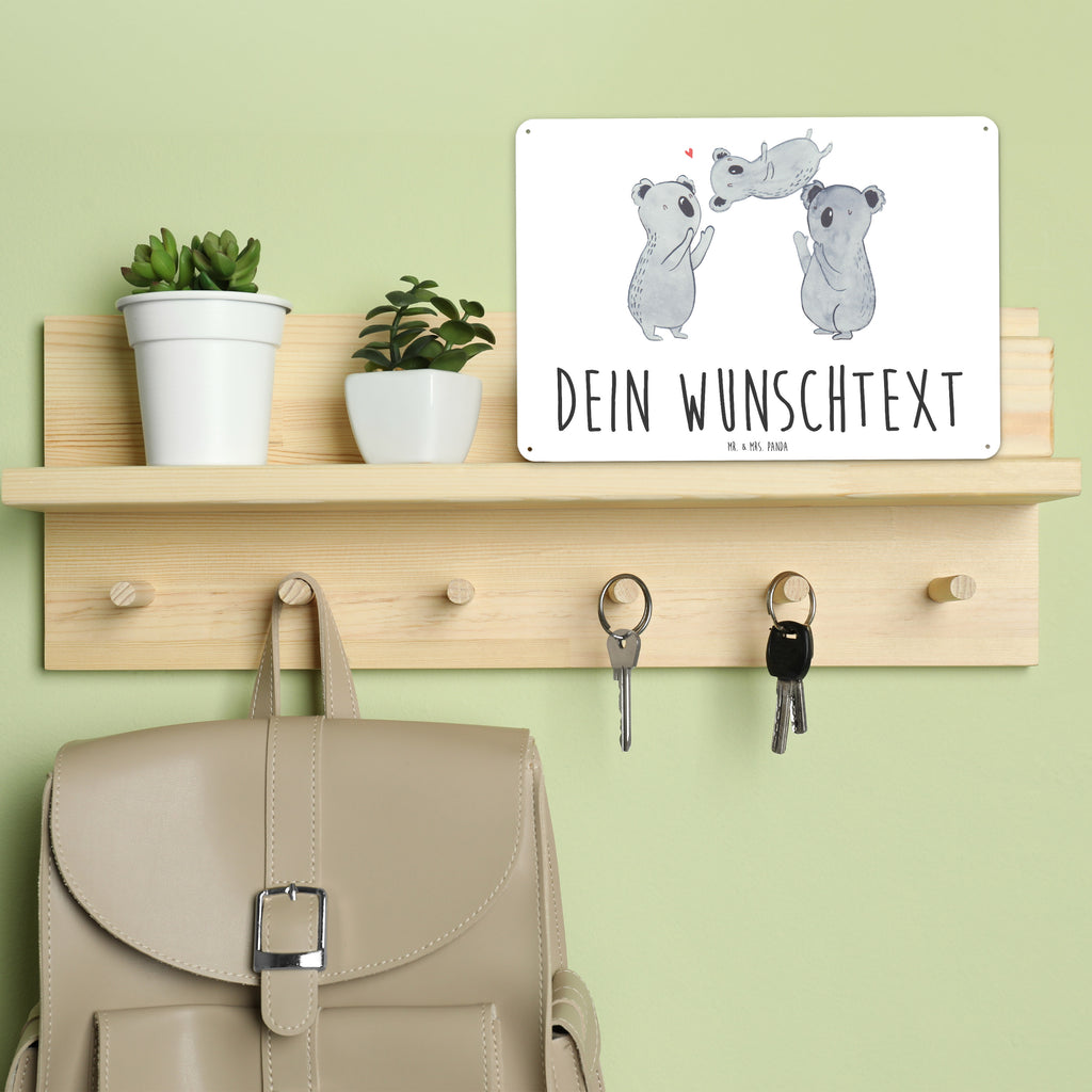 Personalisiertes Blechschild Koala Feiern Sich Blechschild, Metallschild, Geschenk Schild, Schild, Magnet-Metall-Schild, Deko Schild, Wandschild, Wand-Dekoration, Türschild, Geburtstag, Geburtstagsgeschenk, Geschenk, Koala, Familie, Kind, Eltern, Herz, Liebe