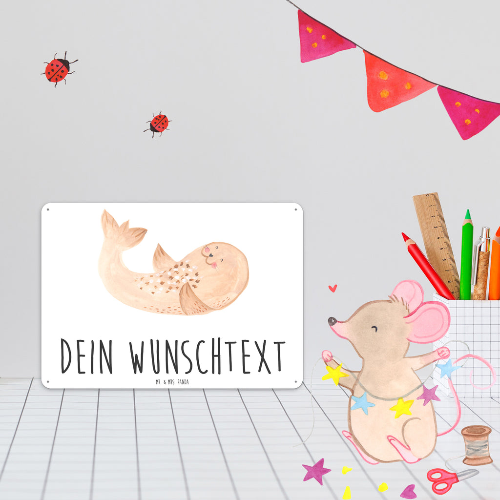 Personalisiertes Blechschild Robbe liegend Blechschild, Metallschild, Geschenk Schild, Schild, Magnet-Metall-Schild, Deko Schild, Wandschild, Wand-Dekoration, Türschild, Tiermotive, Gute Laune, lustige Sprüche, Tiere, Robbe, Robben, Seehund, Strand, Meerestier, Ostsee, Nordsee, Lachen, Freude