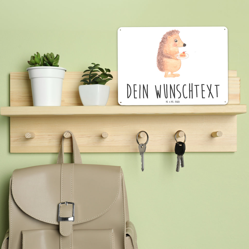 Personalisiertes Blechschild Igel mit Kuchenstück Blechschild, Metallschild, Geschenk Schild, Schild, Magnet-Metall-Schild, Deko Schild, Wandschild, Wand-Dekoration, Türschild, Tiermotive, Gute Laune, lustige Sprüche, Tiere, Igel, Essen Spruch, Kuchen, Backen Geschenk, Kuchen backen, Einladung Party, Geburtstagskuchen, Torte