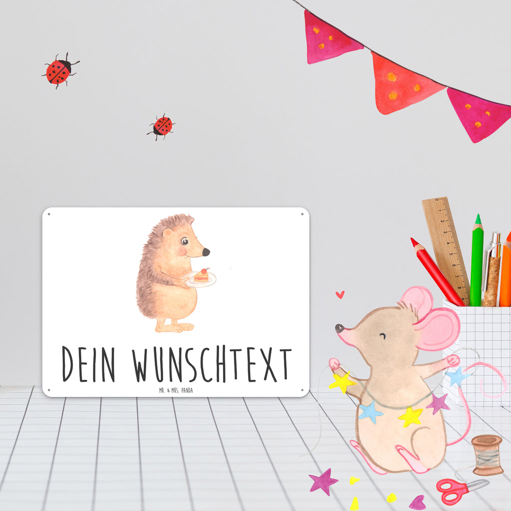 Personalisiertes Blechschild Igel mit Kuchenstück Blechschild, Metallschild, Geschenk Schild, Schild, Magnet-Metall-Schild, Deko Schild, Wandschild, Wand-Dekoration, Türschild, Tiermotive, Gute Laune, lustige Sprüche, Tiere, Igel, Essen Spruch, Kuchen, Backen Geschenk, Kuchen backen, Einladung Party, Geburtstagskuchen, Torte
