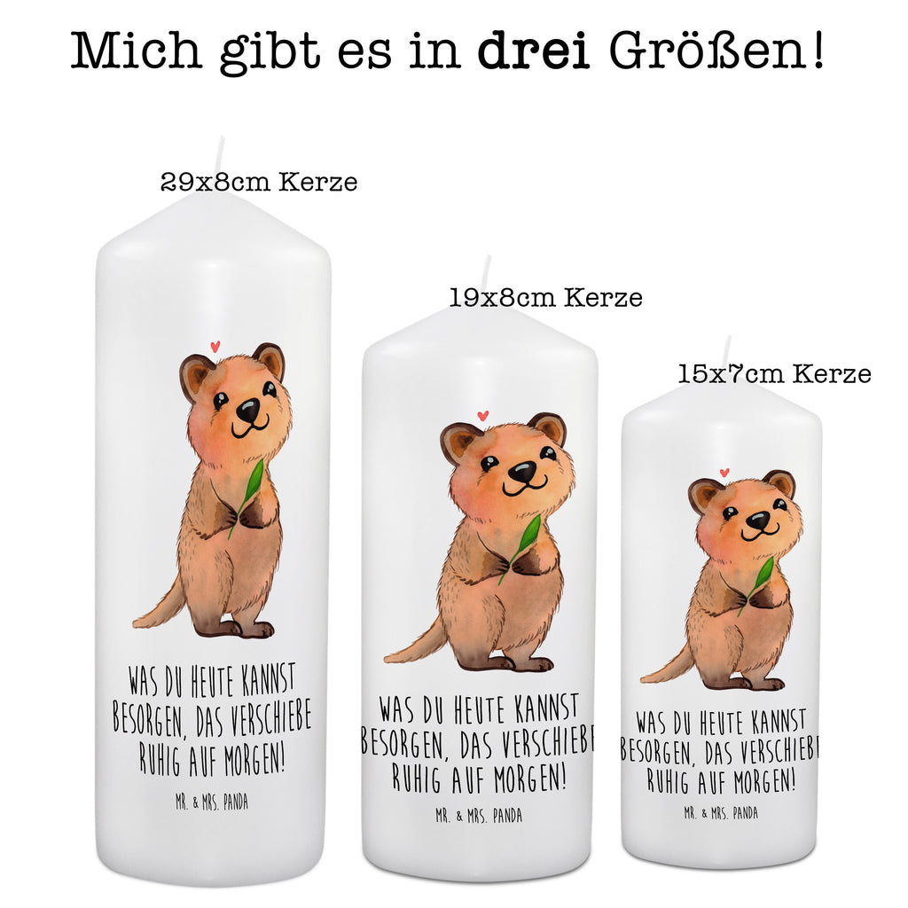 Kerze Quokka Happy Quokka, Verschieben, Aufschieberitis, Lustiger Spruch, Niedliches Tier, Dinge erledigen Kerze, Taufkerze, Kommunionskerze, Geburtstagskerze, Geschenk Kerze, Taufgeschenk Kerze, Kerze mit Druck, Besondere Kerze, Geschenkidee Kerze, Kerze für Kommunion, Geburtstag Kerze, Kommunion Kerze  süße Tiermotive, gute Laune, lustige Sprüche, Tiere