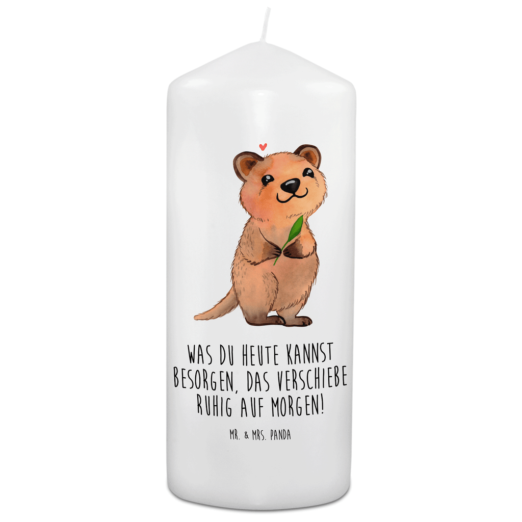 Kerze Quokka Happy Quokka, Verschieben, Aufschieberitis, Lustiger Spruch, Niedliches Tier, Dinge erledigen Kerze, Taufkerze, Kommunionskerze, Geburtstagskerze, Geschenk Kerze, Taufgeschenk Kerze, Kerze mit Druck, Besondere Kerze, Geschenkidee Kerze, Kerze für Kommunion, Geburtstag Kerze, Kommunion Kerze  süße Tiermotive, gute Laune, lustige Sprüche, Tiere