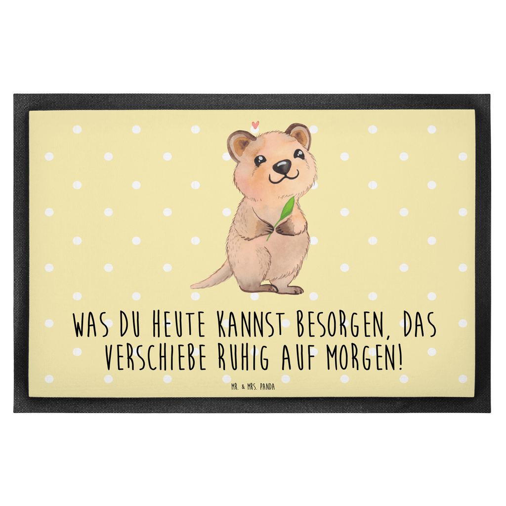 Fußmatte Quokka Happy Türvorleger, Schmutzmatte, Fußabtreter, Matte, Schmutzfänger, Fußabstreifer, Schmutzfangmatte, Türmatte, Motivfußmatte, Haustürmatte, Vorleger, süße Tiermotive, gute Laune, lustige Sprüche, Tiere, Quokka, Verschieben, Aufschieberitis, Lustiger Spruch, Niedliches Tier, Dinge erledigen