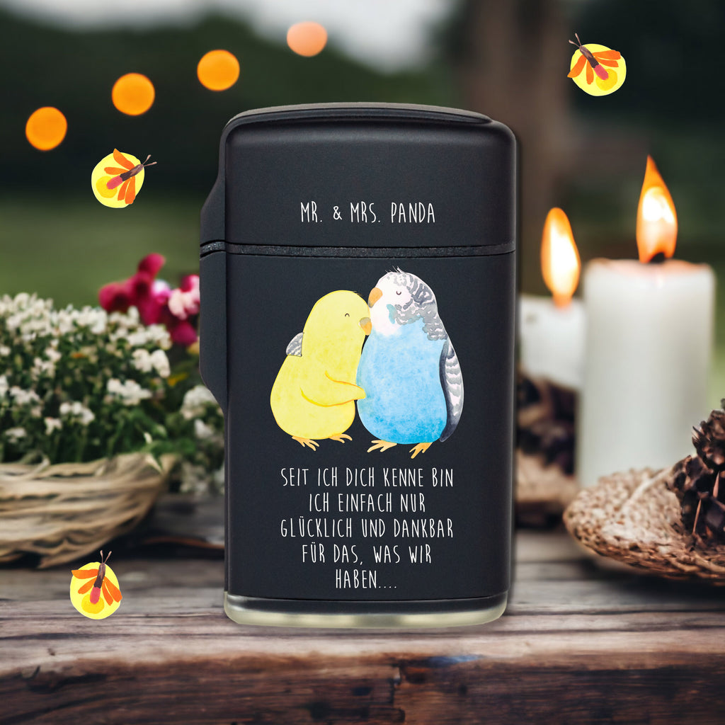 Feuerzeug Wellensittich Liebe Liebe, Partner, Freund, Freundin, Ehemann, Ehefrau, Heiraten, Verlobung, Heiratsantrag, Liebesgeschenk, Jahrestag, Hocheitstag, Vögel, Wellensittich, Nähe, Kuscheln, Vertrauen