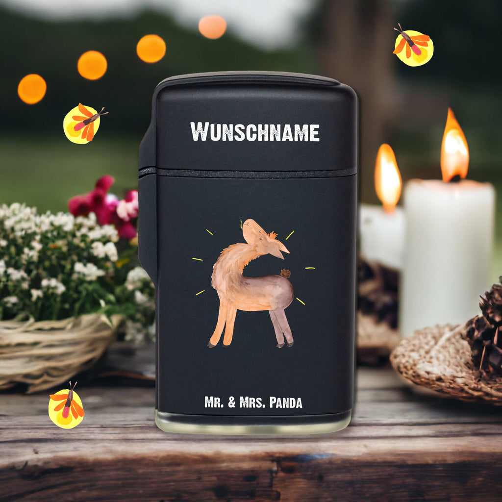 Personalisiertes Feuerzeug Lama stolz Personalisiertes Feuerzeug, Personalisiertes Gas-Feuerzeug, Personalisiertes Sturmfeuerzeug, Lama, Alpaka, Lamas, Außenseiter, Anders, Neustart, stolz, Hippie, Freundin, Freundinnen, beste Freundin, Kumpel, Familie, Family