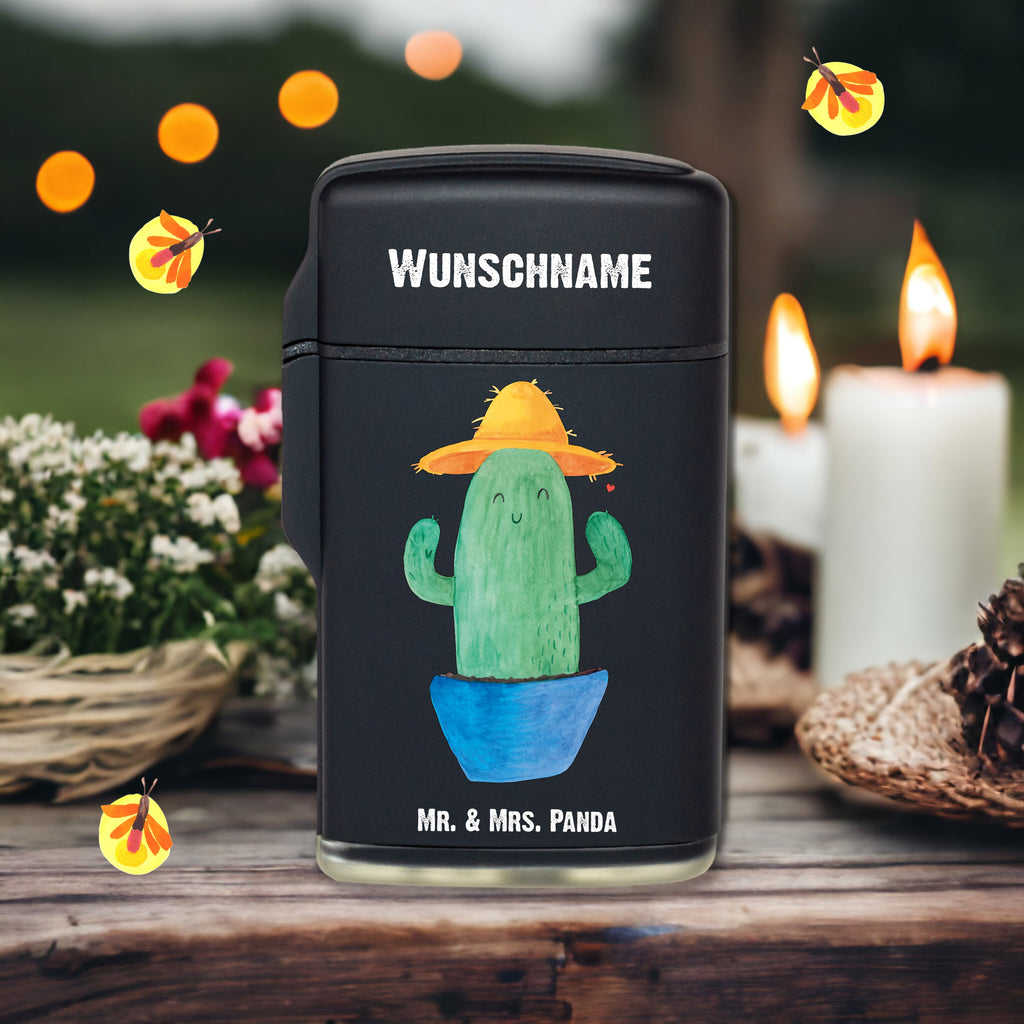 Personalisiertes Feuerzeug Kaktus Sonnenhut Personalisiertes Feuerzeug, Personalisiertes Gas-Feuerzeug, Personalisiertes Sturmfeuerzeug, Kaktus, Kakteen, Reisen, Weltreise, Weltenbummler, Reisetagebuch, Städtetrip, Kaktusliebe, Geschenkidee, Spruch, Motivation