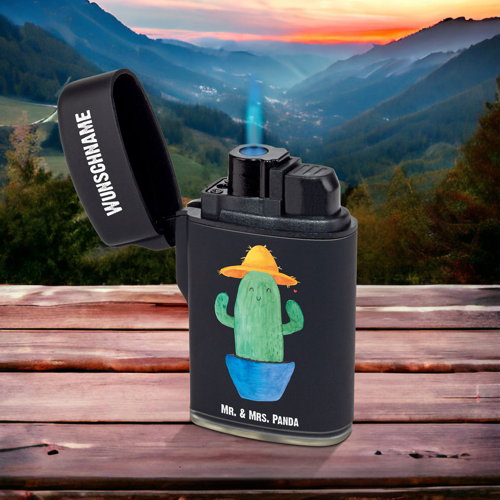 Personalisiertes Feuerzeug Kaktus Sonnenhut Personalisiertes Feuerzeug, Personalisiertes Gas-Feuerzeug, Personalisiertes Sturmfeuerzeug, Kaktus, Kakteen, Reisen, Weltreise, Weltenbummler, Reisetagebuch, Städtetrip, Kaktusliebe, Geschenkidee, Spruch, Motivation