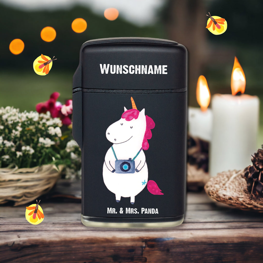 Personalisiertes Feuerzeug Einhorn Fotograf Personalisiertes Feuerzeug, Personalisiertes Gas-Feuerzeug, Personalisiertes Sturmfeuerzeug, Einhorn, Einhörner, Einhorn Deko, Pegasus, Unicorn, Fotograf, Fotografie, Kamera, Reisen, Weltreise, Weltenbummler, Urlaub, Tourist, Kurztrip, Reise, Städtereise