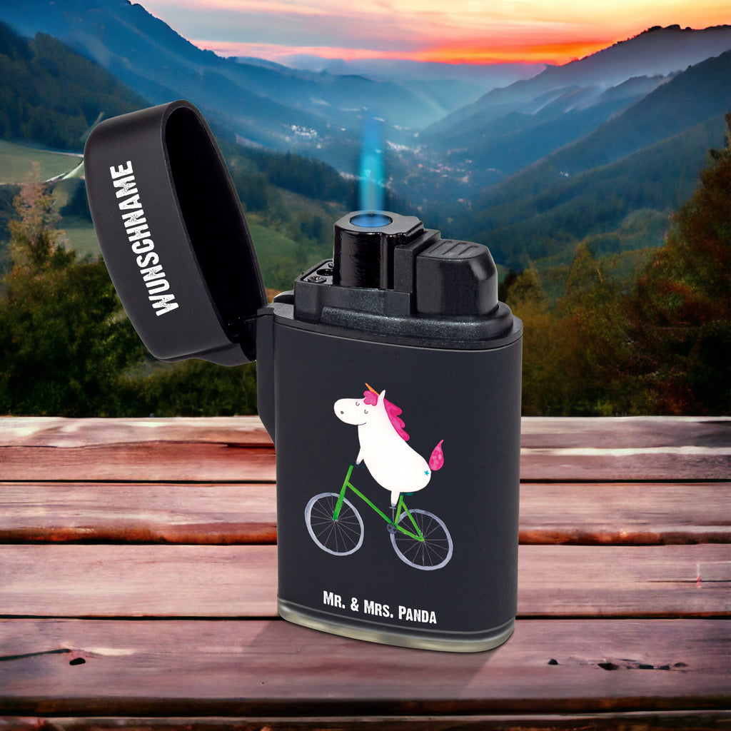 Personalisiertes Feuerzeug Einhorn Radfahrer Personalisiertes Feuerzeug, Personalisiertes Gas-Feuerzeug, Personalisiertes Sturmfeuerzeug, Einhorn, Einhörner, Einhorn Deko, Pegasus, Unicorn, Radfahren, Radfahrer, Rad, Bike, Feenstaub, Konfetti, Luxusproblem, Kummer, Liebeskummer
