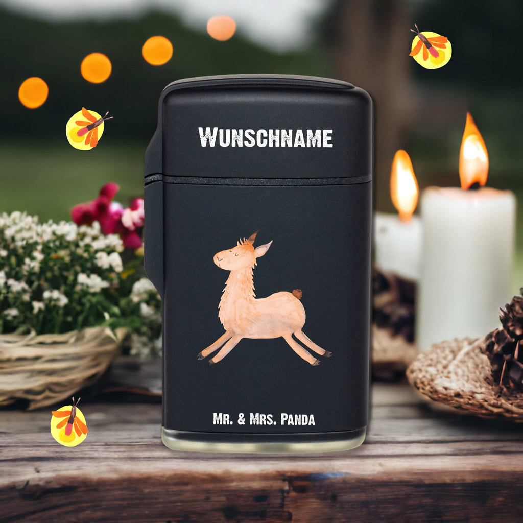 Personalisiertes Feuerzeug Lama springend Personalisiertes Feuerzeug, Personalisiertes Gas-Feuerzeug, Personalisiertes Sturmfeuerzeug, Lama, Alpaka, Lamas, Lieblingstag, Happy day, fröhlich, Glück, Freundin, Liebeskummer, Neustart, guten Morgen, Start, Prüfung, Abitur