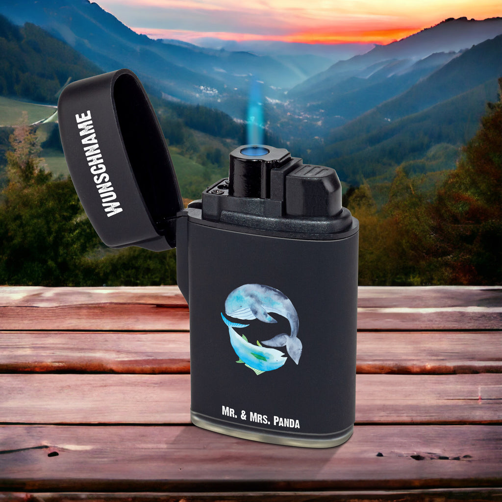 Personalisiertes Feuerzeug Walfisch & Thunfisch Personalisiertes Feuerzeug, Personalisiertes Gas-Feuerzeug, Personalisiertes Sturmfeuerzeug, Tiermotive, Gute Laune, lustige Sprüche, Tiere, Wal, Wahl, Tunfisch, Wortwitz lustig, Spruch lustig, Flachwitz, Witz, Spruch des Tages, Flachwitz Geschenk