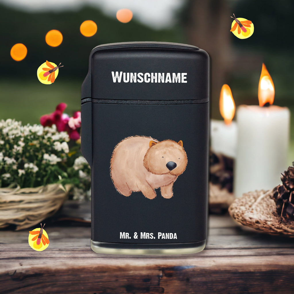 Personalisiertes Feuerzeug Wombat Personalisiertes Feuerzeug, Personalisiertes Gas-Feuerzeug, Personalisiertes Sturmfeuerzeug, Tiermotive, Gute Laune, lustige Sprüche, Tiere, Wombat, Das Leben ist schön, Motivation, Spruch, Australien