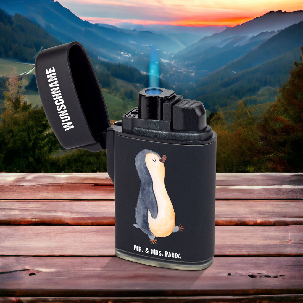 Personalisiertes Feuerzeug Pinguin marschierend Personalisiertes Feuerzeug, Personalisiertes Gas-Feuerzeug, Personalisiertes Sturmfeuerzeug, Pinguin, Pinguine, Frühaufsteher, Langschläfer, Bruder, Schwester, Familie