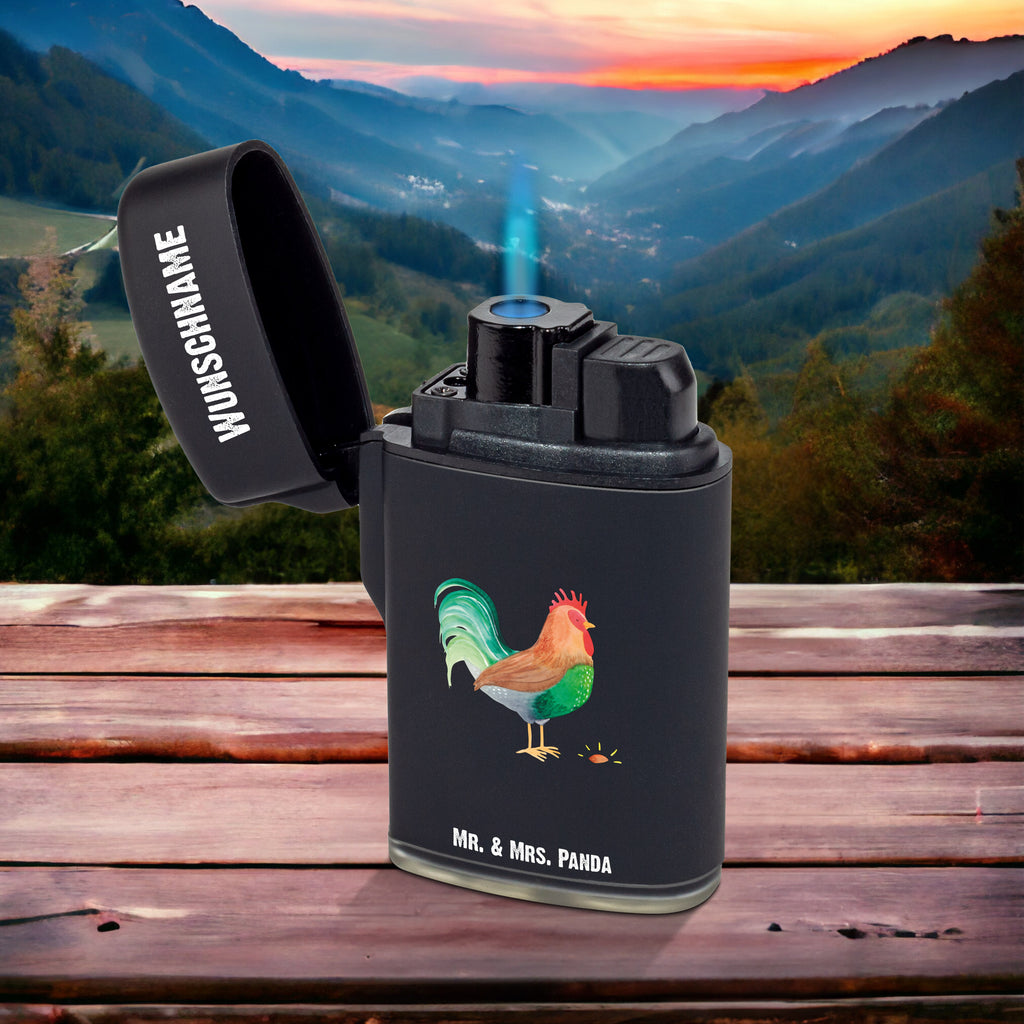 Personalisiertes Feuerzeug Hahn mit Korn Personalisiertes Feuerzeug, Personalisiertes Gas-Feuerzeug, Personalisiertes Sturmfeuerzeug, Bauernhof, Hoftiere, Landwirt, Landwirtin, Hahn, Korn, Henne, Eier, Natur