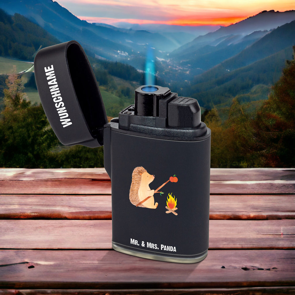 Personalisiertes Feuerzeug Igel grillt Personalisiertes Feuerzeug, Personalisiertes Gas-Feuerzeug, Personalisiertes Sturmfeuerzeug, Tiermotive, Gute Laune, lustige Sprüche, Tiere, Igel, Grillen, Ziele, Motivation, arbeitslos, Sinn des Lebens, Spruch