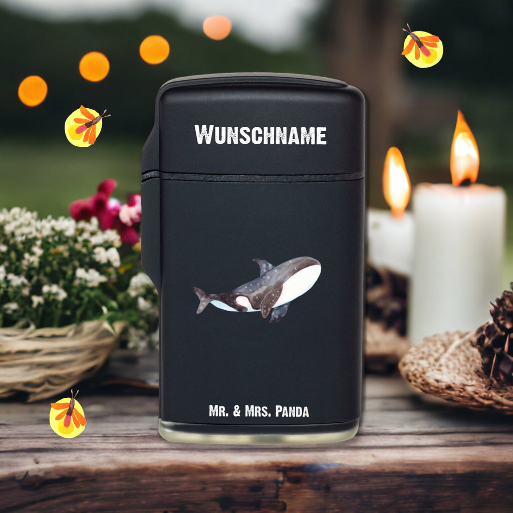 Personalisiertes Feuerzeug Orca Personalisiertes Feuerzeug, Personalisiertes Gas-Feuerzeug, Personalisiertes Sturmfeuerzeug, Meerestiere, Meer, Urlaub, Orca, Orcas, Killerwal, Wal, Möglichkeiten, Büro, Arbeit, Motivation, Selbstliebe, Neustart, Startup