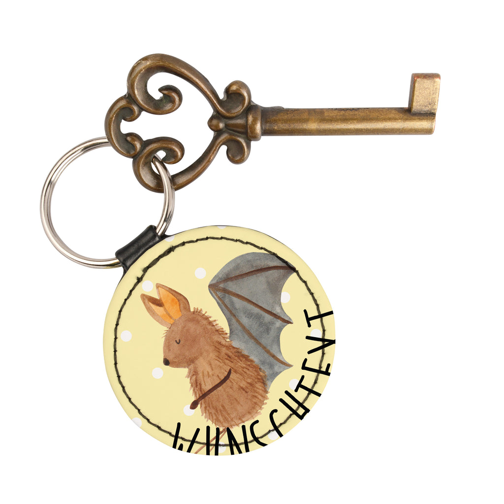 Personalisierter Schlüsselanhänger Fledermaus sitzend Personalisierter Schlüsselanhänger, Personalisierter Anhänger, Personalisierter Taschenanhänger, Personalisierter Glücksbringer, Personalisierter Schutzengel, Schlüsselanhänger mit Namen, Anhänger mit Namen, Glücksbringer mit Namen, Schlüsselanhänger Wunschtext, Schlüsselanhänger selbst gestalten, Tiermotive, Gute Laune, lustige Sprüche, Tiere, Fledermaus, Fledermäuse, Motivation, entspannen
