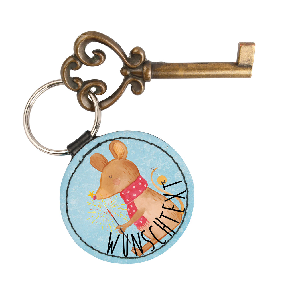 Personalisierter Schlüsselanhänger Weihnachtsmaus Personalisierter Schlüsselanhänger, Personalisierter Anhänger, Personalisierter Taschenanhänger, Personalisierter Glücksbringer, Personalisierter Schutzengel, Schlüsselanhänger mit Namen, Anhänger mit Namen, Glücksbringer mit Namen, Schlüsselanhänger Wunschtext, Schlüsselanhänger selbst gestalten, Winter, Weihnachten, Weihnachtsdeko, Nikolaus, Advent, Heiligabend, Wintermotiv, Frohe Weihnachten, Weihnachtsgruß, Weihnachtsmotiv, Maus, Mäuschen, Weihnachtswunder