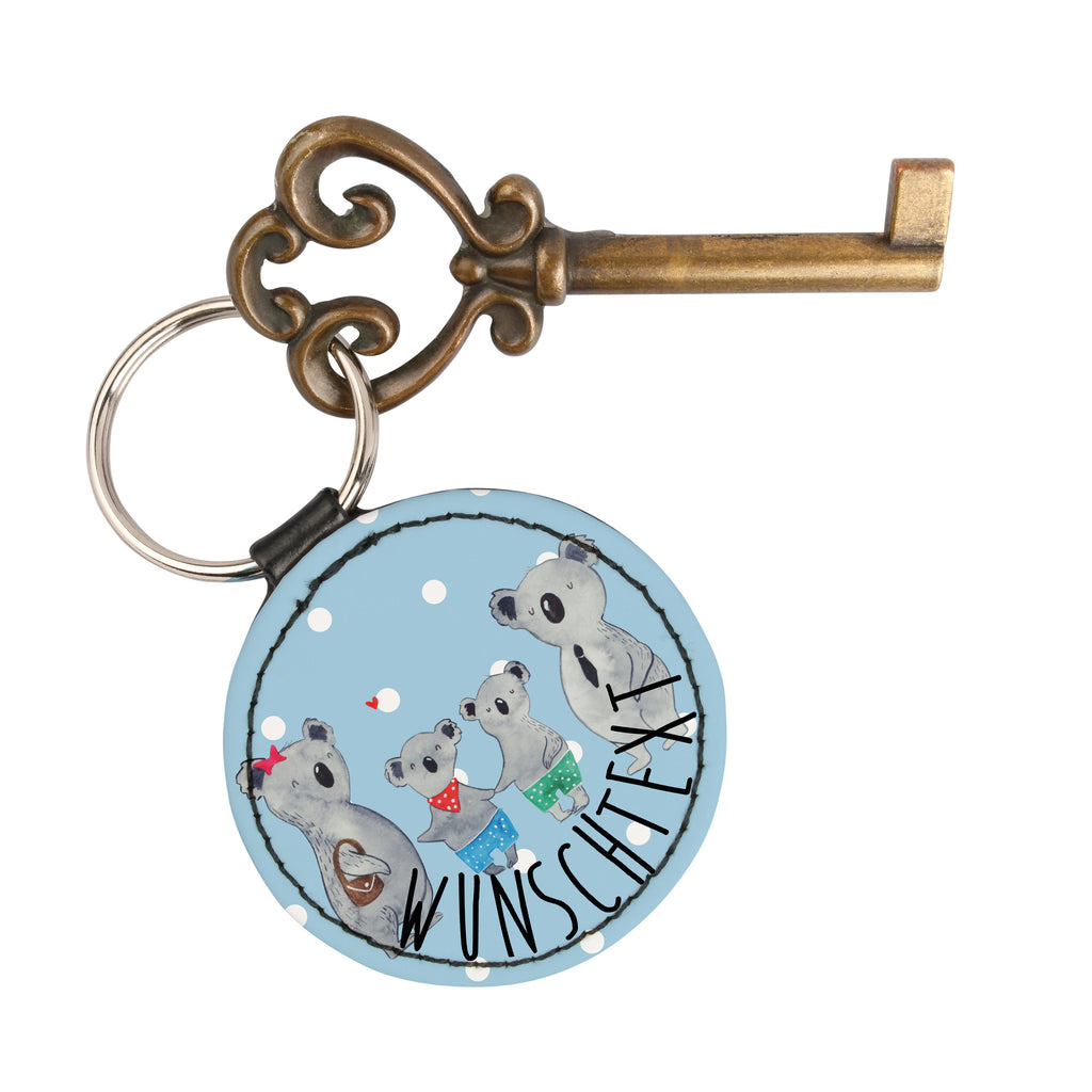 Personalisierter Schlüsselanhänger Koala Familie zwei Personalisierter Schlüsselanhänger, Personalisierter Anhänger, Personalisierter Taschenanhänger, Personalisierter Glücksbringer, Personalisierter Schutzengel, Schlüsselanhänger mit Namen, Anhänger mit Namen, Glücksbringer mit Namen, Schlüsselanhänger Wunschtext, Schlüsselanhänger selbst gestalten, Familie, Vatertag, Muttertag, Bruder, Schwester, Mama, Papa, Oma, Opa, Koala, Koalabär, beste Familie, Familienzeit, Familienleben, Koalafamilie, Lieblingsfamilie