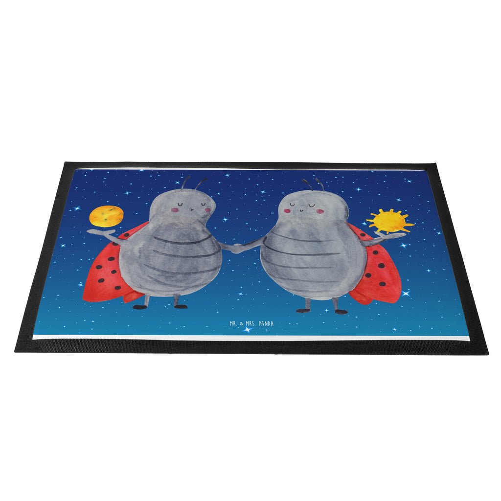 Fußmatte Sternzeichen Zwilling Türvorleger, Schmutzmatte, Fußabtreter, Matte, Schmutzfänger, Fußabstreifer, Schmutzfangmatte, Türmatte, Motivfußmatte, Haustürmatte, Vorleger, Tierkreiszeichen, Sternzeichen, Horoskop, Astrologie, Aszendent, Zwillinge, Zwilling Geschenk, Zwilling Sternzeichen, Geburtstag Mai, Geschenk Mai, Geschenk Juni, Marienkäfer, Glückskäfer, Zwillingsbruder, Zwillingsschwester