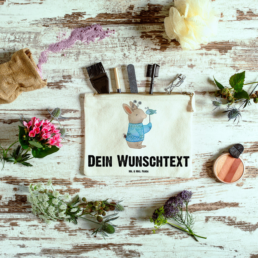 Personalisierte Schminktasche Fische Astrologie Personalisierte Schminktasche, Personalisierte Kosmetiktasche, Personalisierter Kosmetikbeutel, Personalisiertes Stiftemäppchen, Personalisiertes Etui, Personalisierte Federmappe, Personalisierte Makeup Bag, Personalisiertes Schminketui, Personalisiertes Kosmetiketui, Personalisiertes Schlamperetui, Schminktasche mit Namen, Kosmetiktasche mit Namen, Kosmetikbeutel mit Namen, Stiftemäppchen mit Namen, Etui mit Namen, Federmappe mit Namen, Makeup Bg  mit Namen, Schminketui mit Namen, Kosmetiketui mit Namen, Schlamperetui mit Namen, Schminktasche personalisieren, Schminktasche bedrucken, Schminktasche selbst gestalten, Tierkreiszeichen, Sternzeichen, Horoskop, Astrologie, Aszendent, Fischer, Geburtstagsgeschenk, Geschenkidee zum Geburtstag