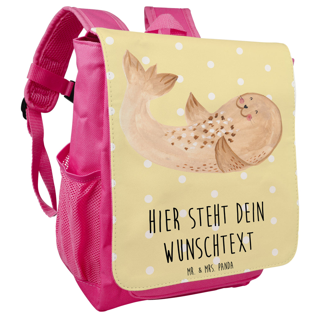 Personalisierter Kinderrucksack Robbe liegend Personalisierter Rucksack, Kinderrucksack mit Wunschnamen, Kinder Rucksack personalisiert, Rucksack Kindergröße mit Name, Kleiner Rucksack mit individuellem Text, Rucksack mit eigenem Namen, Individueller Kinderrucksack, Rucksack mit Wunschtext, Personalisierter Rucksack für Kinder<br />Kinder Rucksack mit eigenem Design, Tiermotive, Gute Laune, lustige Sprüche, Tiere, Robbe, Robben, Seehund, Strand, Meerestier, Ostsee, Nordsee, Lachen, Freude