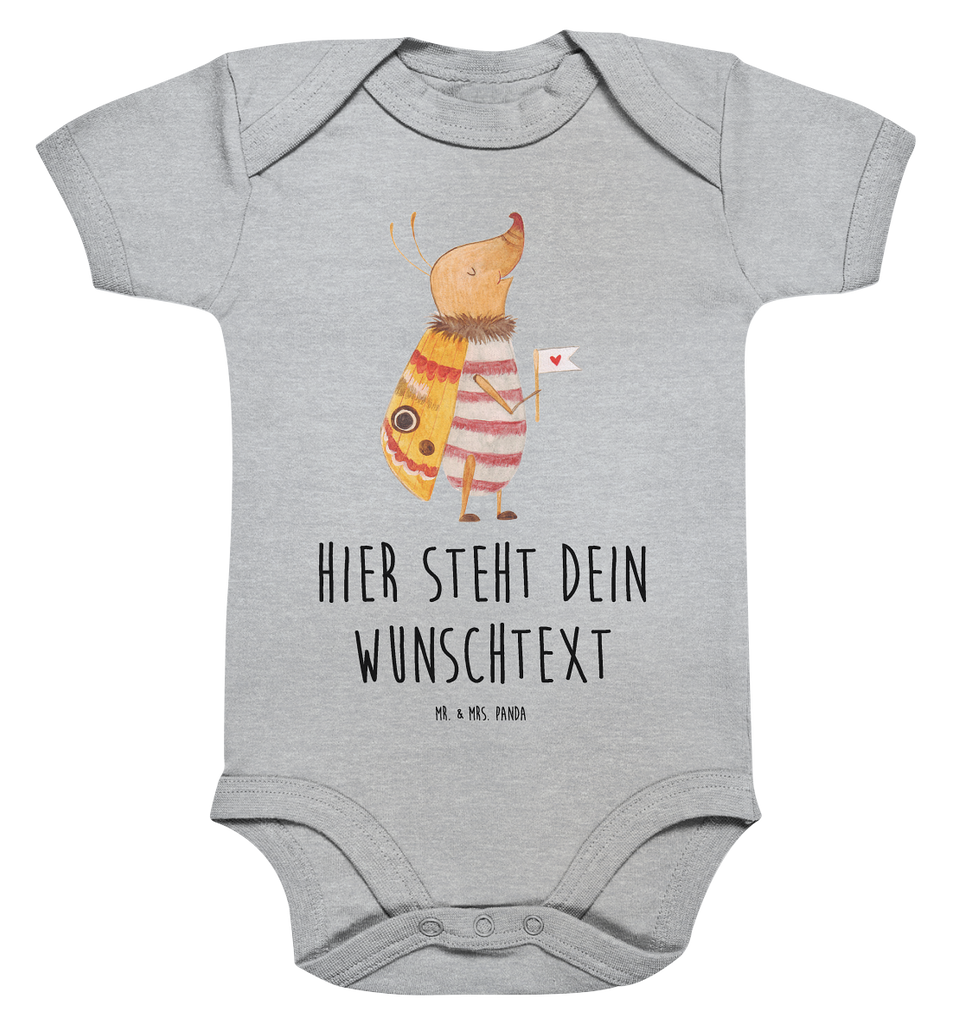 Personalisierter Baby Body Nachtfalter mit Fähnchen Personalisierter Baby Body, Personalisierte Babykleidung, Personalisierter Babystrampler, Personalisierter Strampler, Personalisierter Wickelbody, Personalisierte Baby Erstausstattung, Junge, Mädchen, Tiermotive, Gute Laune, lustige Sprüche, Tiere, Nachtfalter, Käfer, Spruch lustig, Spruch witzig, süß, niedlich, Küche Deko, Was kostet die Welt