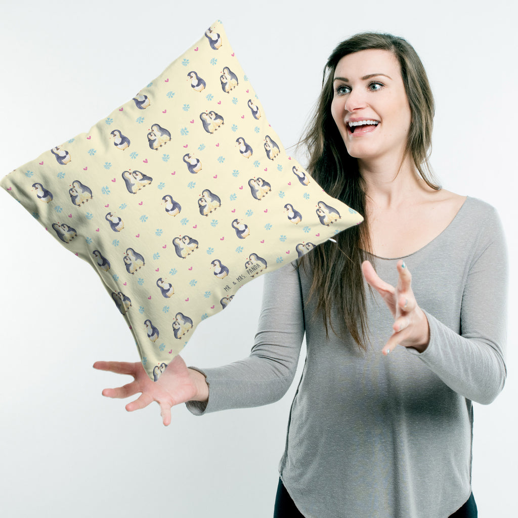 40x40 Kissen Pinguin umarmend Kissenhülle, Kopfkissen, Sofakissen, Dekokissen, Motivkissen, Pinguin, Liebe, Liebespaar, Liebesbeweis, Liebesgeschenk, Verlobung, Jahrestag, Hochzeitstag, Hochzeit, Hochzeitsgeschenk