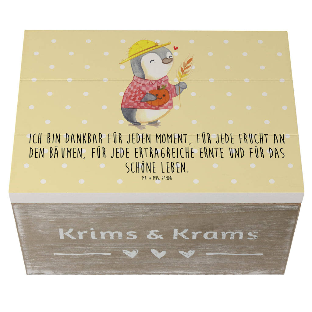 Holzkiste Erntedankfest Pinguin Holzkiste, Kiste, Schatzkiste, Truhe, Schatulle, XXL, Erinnerungsbox, Erinnerungskiste, Dekokiste, Aufbewahrungsbox, Erntedank, Erntedankfest, Erntedank 2023, Erntedank Kindergarten, Erntedankspruch, Erntedank Sprüche, Erntedankfest deko, Erntedank Deko, Erntedank mit Kindern, Thanksgiving, Kürbis, Dankbarkeits Spruch, Herbst Motiv