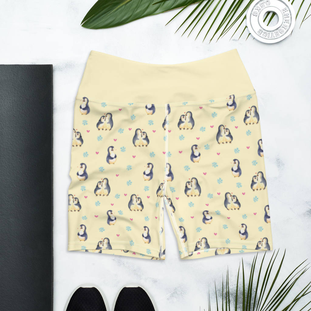 Yoga Shorts Pinguin umarmend Yoga Shorts, Yogashorts, Sporthose, Sportshorts, Fitnesshose, Sportshorts Damen, Yoga Shorts Damen, Yogabekleidung, Sportbekleidung, Pinguin, Liebe, Liebespaar, Liebesbeweis, Liebesgeschenk, Verlobung, Jahrestag, Hochzeitstag, Hochzeit, Hochzeitsgeschenk