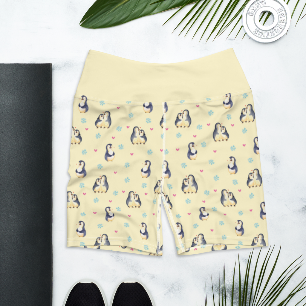 Yoga Shorts Pinguin umarmend Yoga Shorts, Yogashorts, Sporthose, Sportshorts, Fitnesshose, Sportshorts Damen, Yoga Shorts Damen, Yogabekleidung, Sportbekleidung, Pinguin, Liebe, Liebespaar, Liebesbeweis, Liebesgeschenk, Verlobung, Jahrestag, Hochzeitstag, Hochzeit, Hochzeitsgeschenk