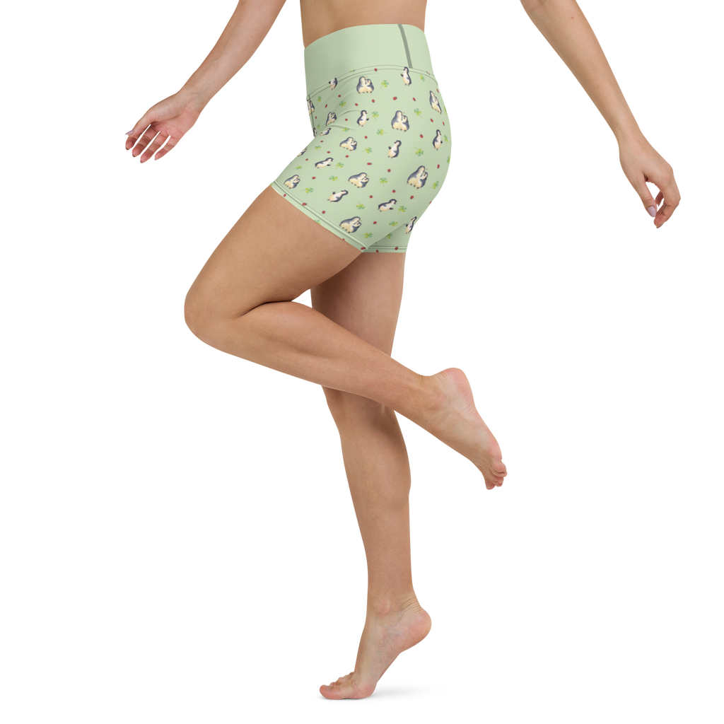 Yoga Shorts Pinguin Marienkäfer Yoga Shorts, Yogashorts, Sporthose, Sportshorts, Fitnesshose, Sportshorts Damen, Yoga Shorts Damen, Yogabekleidung, Sportbekleidung, Pinguin, Pinguine, Marienkäfer, Liebe, Wunder, Glück, Freude, Lebensfreude