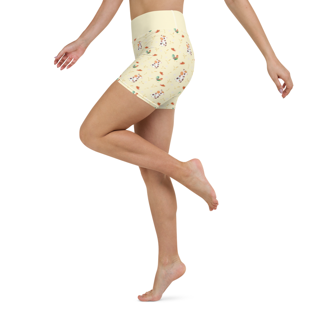 Yoga Shorts Kuh Yoga Shorts, Yogashorts, Sporthose, Sportshorts, Fitnesshose, Sportshorts Damen, Yoga Shorts Damen, Yogabekleidung, Sportbekleidung, Bauernhof, Hoftiere, Landwirt, Landwirtin, Kuh, Kühe, Träume, Flausen, Spruch, Magie, Motivtion, Hof, Milch, Milchkuh