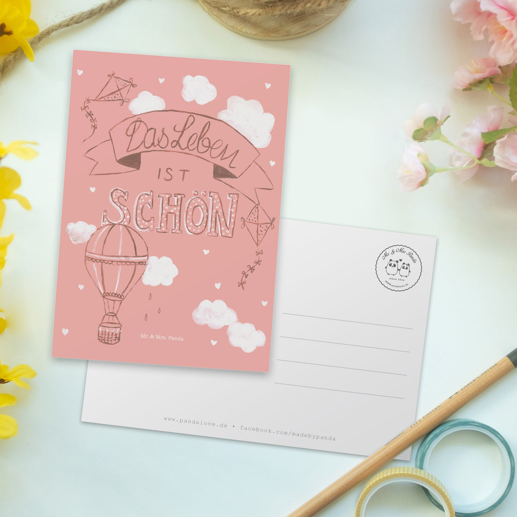 Postkarte Heißluftballons Das Leben ist schön Geschenkkarte, Grußkarte, Karte, Einladung, Ansichtskarte, Geburtstagskarte, Einladungskarte, Dankeskarte, Blumen Deko, Frühlings Deko, Sommer Deko, Dekoration, positive Botschaft, Naturliebhaber, Outdoor, Natur, Abenteuer, Heißluftballon, Leben, Das Leben ist schön, Spruch Leben, Zitat, Inspiration, erleben, glücklich sein, Deko Haus