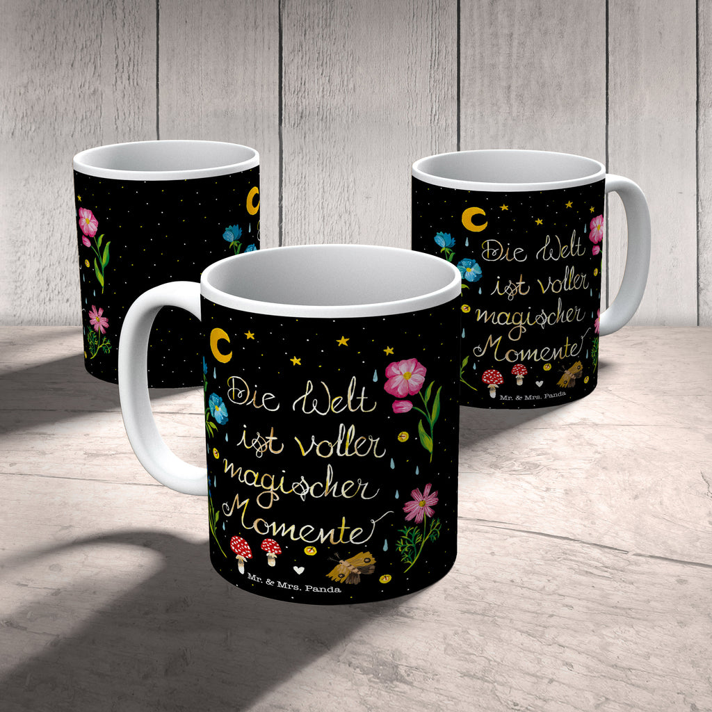 Tasse Magische Welt Magische Momente, Spruch schön, Spruch positiv, Motivation, schwarz, magisch, Blumen, Nacht, Weisheit Becher, Kaffeetasse, Kaffeebecher, Tee, Frühstück, Büro  Blumen Deko, Frühlings Deko, Sommer Deko, Dekoration, positive Botschaft, Naturliebhaber, Outdoor, Natur, Abenteuer