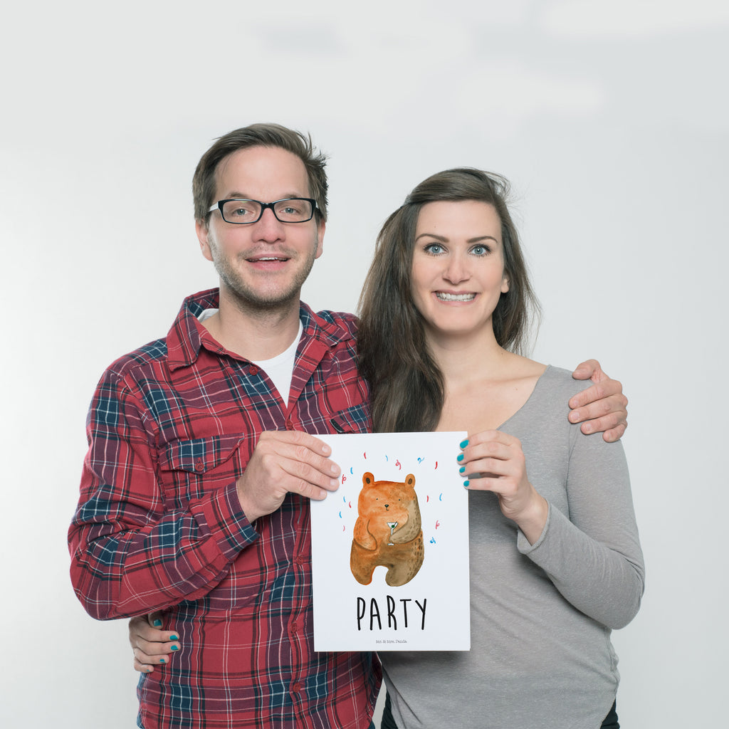 Poster Bär Party Poster, Wandposter, Bild, Wanddeko, Küchenposter, Kinderposter, Wanddeko Bild, Raumdekoration, Wanddekoration, Handgemaltes Poster, Mr. & Mrs. Panda Poster, Designposter, Kunstdruck, Posterdruck, Bär, Teddy, Teddybär, Geburtstag, Geburtstagsgeschenk, Geschenk, Party, Feiern, Abfeiern, Mitbringsel, Gute Laune, Lustig